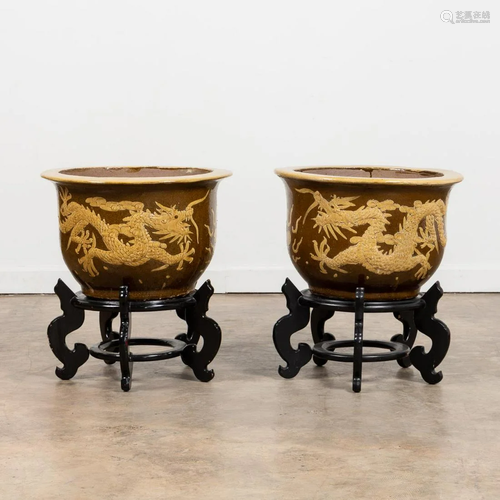 PR., LARGE CHINESE EGG POT FORM PLANTERS ON STANDS