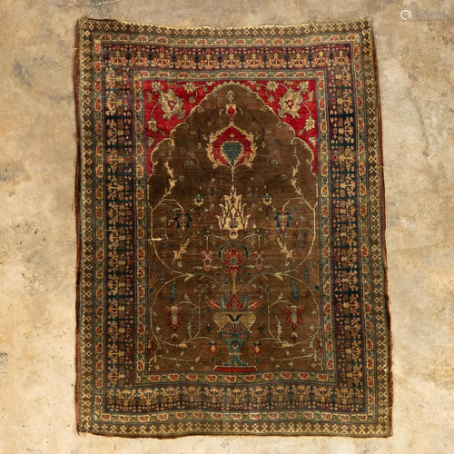 ANTIQUE HERIZ CARPET, 5'3