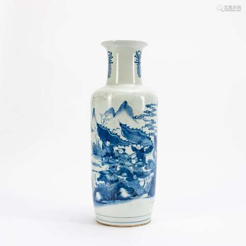 CHINESE BLUE & WHITE LANDSCAPE MOTIF SLEEVE VASE