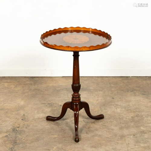 19TH CENTURY INLAID TRAY ON CARVED PEDESTAL