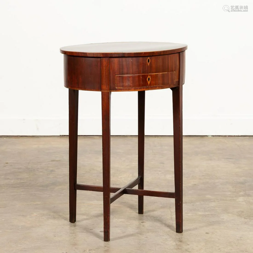 20TH C. HEPPLEWHITE STYLE MAHOGANY WORK TABLE