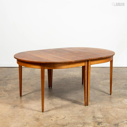 DANA HATHEWAY SHAKER STYLE WALNUT DINING TABLE