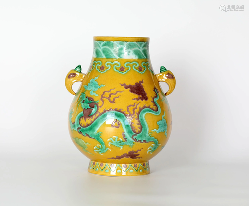 Chinese Susancai Glazed Yellow Ground Vase