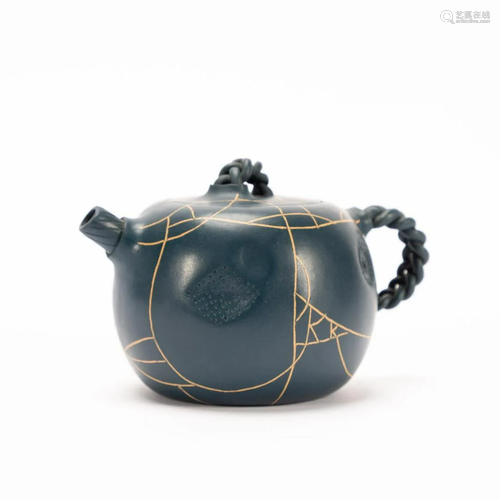 CHINESE YIXING ZISHA DARK BLUE TEAPOT