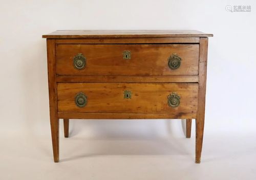 18th Century 2 Drawer French Commode.