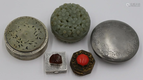 Grouping of Asian Objets d'Art.