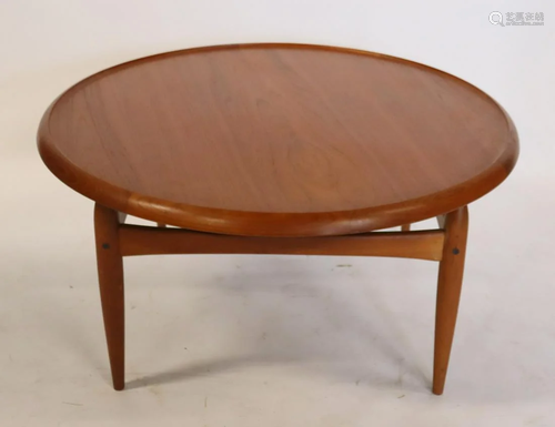 Midcentury Danish Modern Reversible Top Coffee