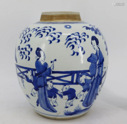 Antique Chinese Blue & White Porcelain Jar.