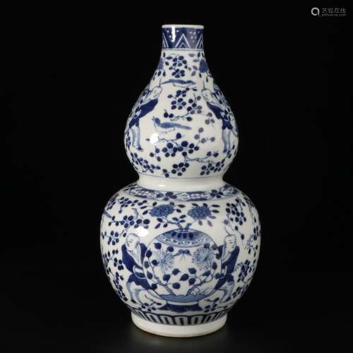 chinese blue and white porcelain double gourd vase