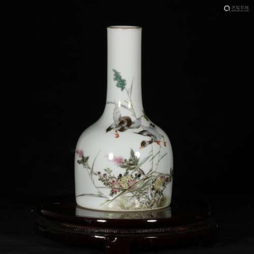 chinese famille rose porcelain vase