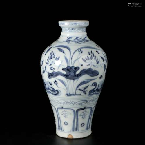 chinese blue and white porcelain vase