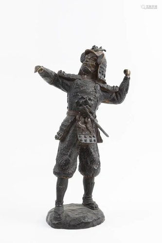 JAPANESE BRONZE FIGURE OF A GENERAL