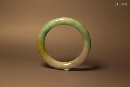 A Jade Beaded Bracelet
