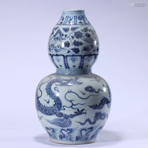 A Blue and White Double Gourds Vase Ming Style