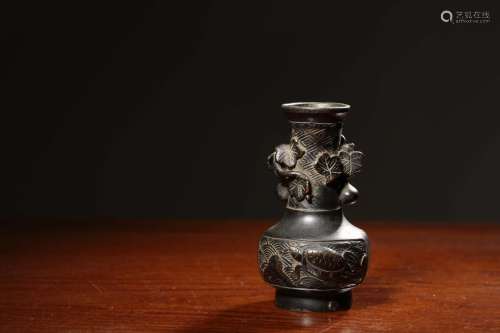 昭和时期葫芦龟纹花器小瓶