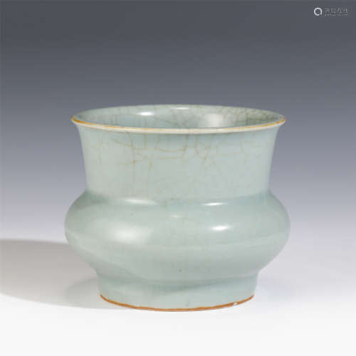 MING CELADON GLAZED ZHADOU JAR