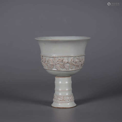 A Shufu Glazed Applique Porcelain Standing Cup