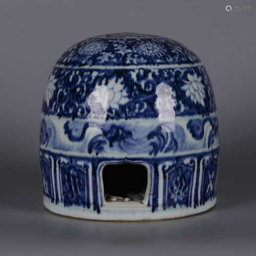 A Blue and White Floral Porcelain Ger Ornament