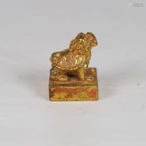 A Square Gild Bronze Seal with Dragon Turtle Handle