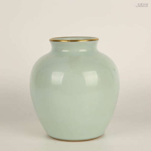 A Celadon-Glazed Porcelain Gilt Inlaid Jar