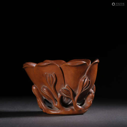 A Boxwood Carved Orchid-shaped Cup