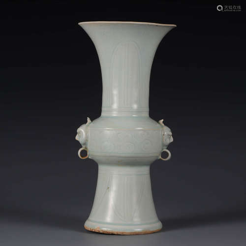 A White Glazed Beast Pattern Porcelain Beaker Vase