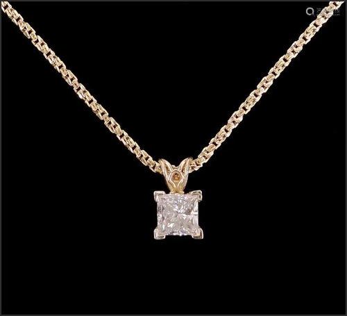 A Diamond Pendant Necklace.