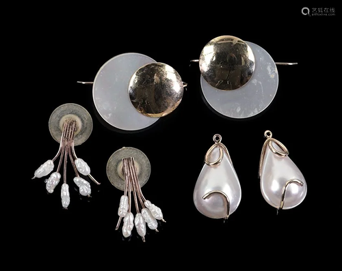 A Collection of Pearl Jewelry.