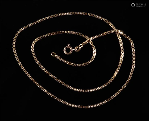 An 18 Karat Yellow Gold Box Link Necklace.