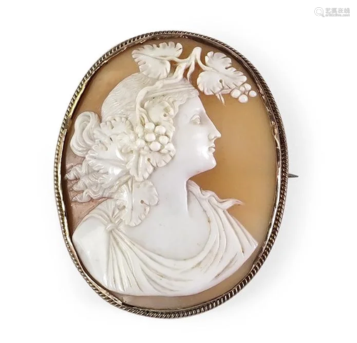 A Cameo Brooch.