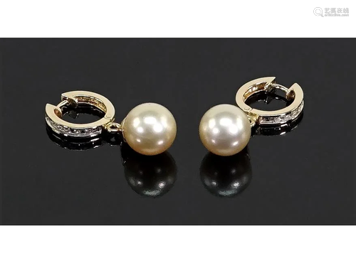 A Pair of Pearl & Diamond Earrings.