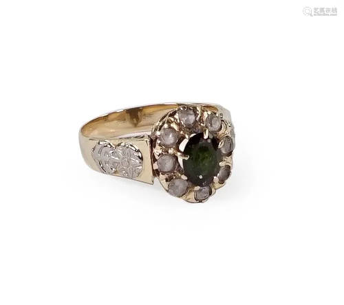 A Green Tourmaline Ring.