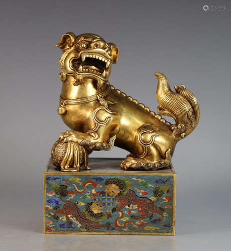 GILT BRONZE LION SEAL