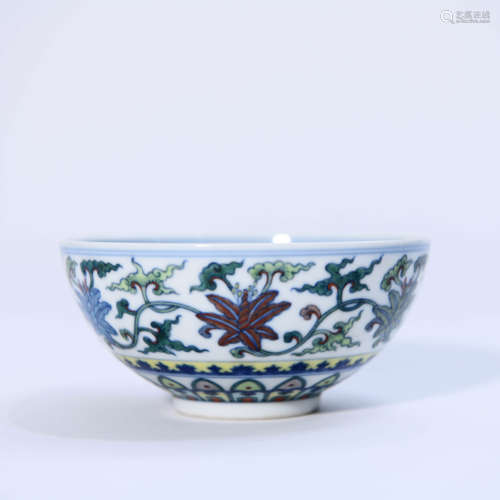 A Doucai Tulip Pattern Porcelain Bowl