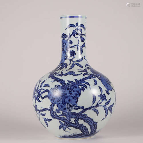 A Blue and White Pomegranate Pattern Porcelain