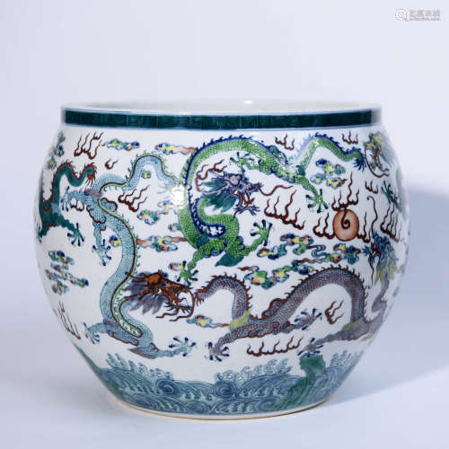 A Doucai Dragon Pattern Porcelain Vat