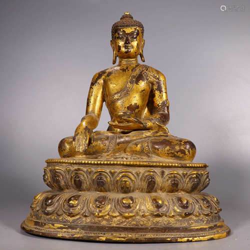 A Gilding Bronze Buddha Statue of Sakyamuni