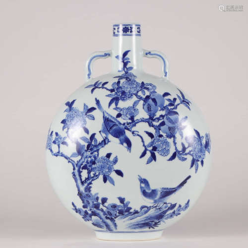 A Blue and White Flower&Bird Pattern Porcelain Oblate Vase