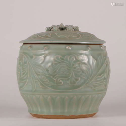 A Longquan Kiln Floral Carved Porcelain Jar with Cover