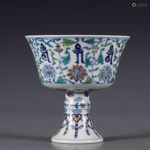 A Famille Verte Floral Porcelain Standing Cup