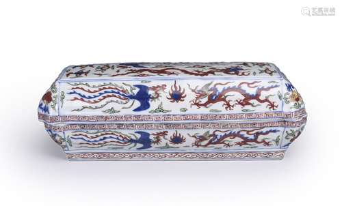 A multicolored phoenix and dragon porcelain box