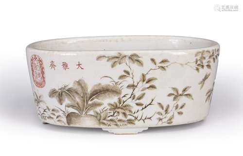 A flower and insect porcelain basin