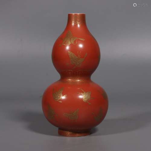 清乾隆 豇紅釉描金花蝶紋葫蘆瓶