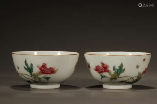 Pair of Famille Rose Flowers Bowls