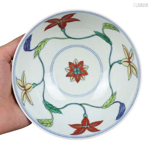 Chinese DouCai Porcelain Bowl Chenghua Mark