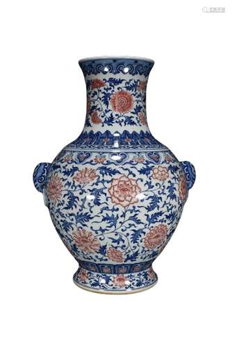 Chinese Blue And White Red Porcelain Vase Qianlong Mark