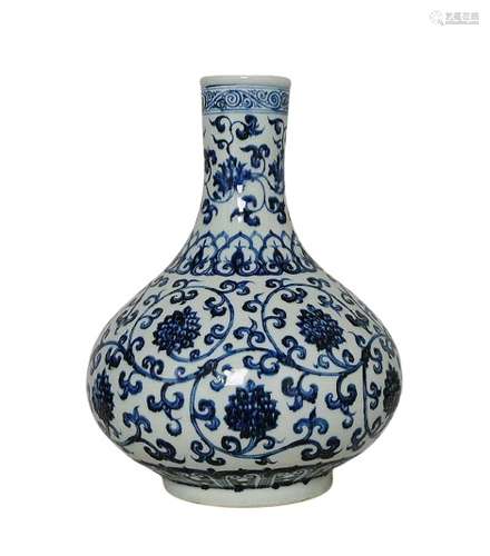 Chinese Blue and White Porcelain Vase Xuande Mark