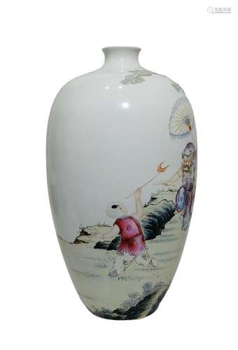 Chinese Famille Rose Porcelain Vase Qianlong Period