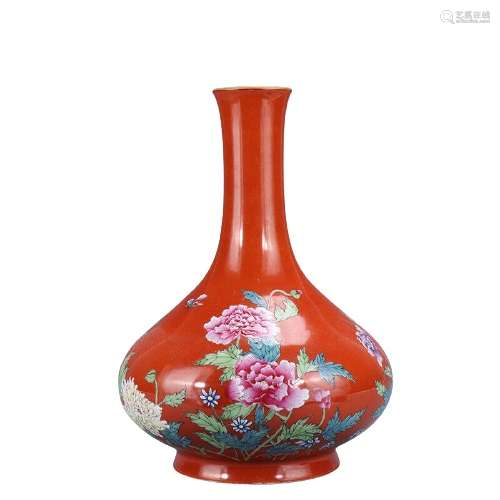 Chinese Famille Rose Porcelain Vase Qianlong Mark