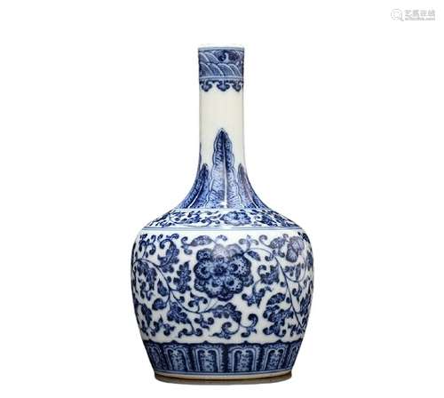 Chinese Blue And White Porcelain Vase Yongzheng Mark